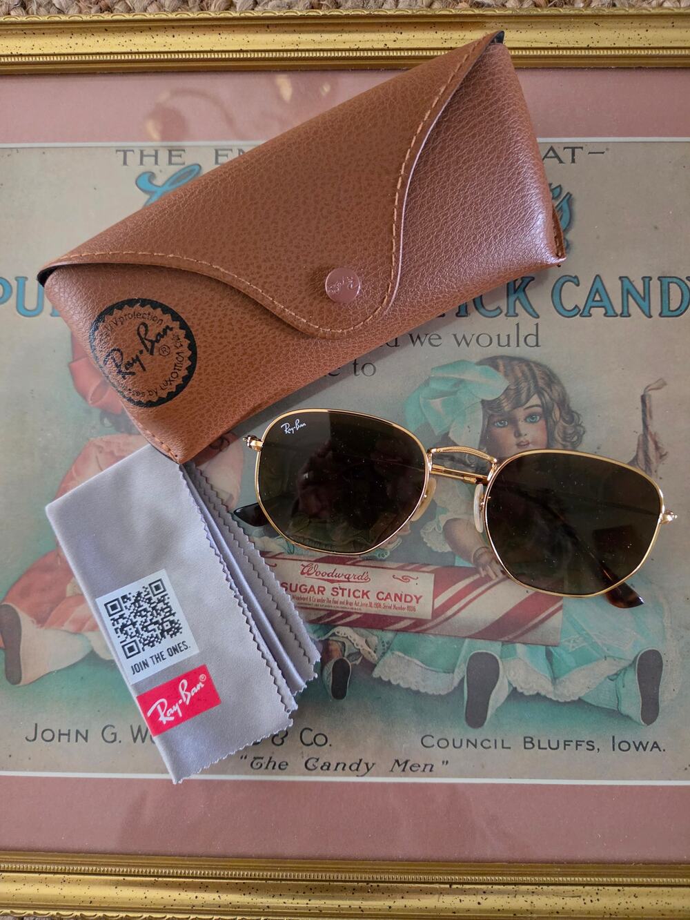 Ray-Ban Gold Metal Aviator Sunglasses